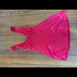 For love and lemons red slip NWOT